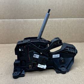 Tz4-a8 Acura 2015 - 2017 Tlx Automatic Transmission Gear Shifter Selector Lever Oem
