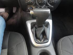 242.265707 American Motors H3 2007 Transmission Shift 7552265