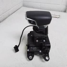 242.au1419 Audi Q5 2019 Transmission Shift 948236