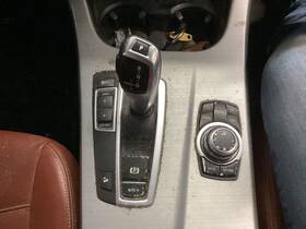 242.bm1313 Bmw X3 2013 Transmission Shift 1781571