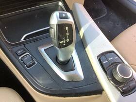 242.bm1f18 Bmw 320i 2018 Transmission Shift 7125947