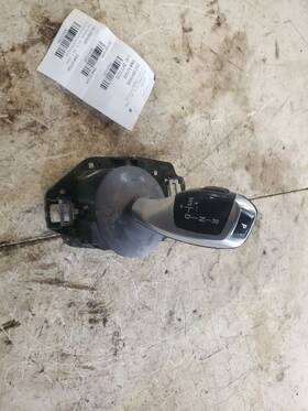 242.bm1k05 Bmw 2005 530i Transmission Shift Assembly 570206