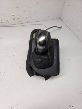 242.bm1k06 Bmw 530i 2006 Transmission Shift 1041455