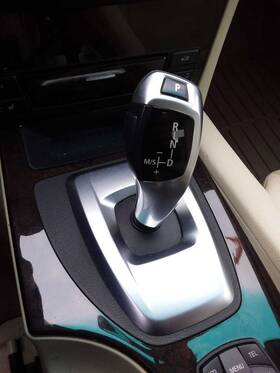242.bm1p09 Bmw Shifter 528i 2009 Transmission Shift 2880423
