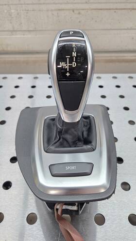 9213650 Bmw 2008-2010 E60 550i 535i 528i Lci Automatic Sport Gear Shifter Selector Oem