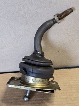 P1145201 Borg Warner 1985 1993 Chevy S10 Gmc S15 5 Speed T5 Transmission Shift Tower