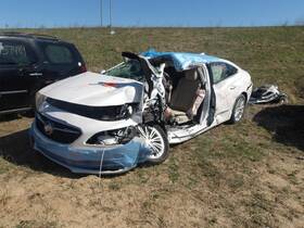 242.gm4l19 Buick Lacrosse 2019 Transmission Shift 1887012
