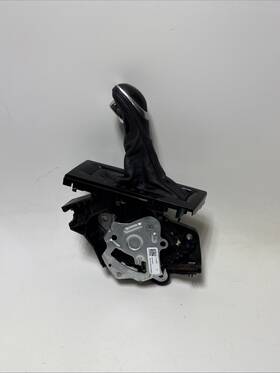 8205923 Cadillac 2013-2019 Xts 3.6l Transmission Floor Gear Shifter W Cupholder Oem