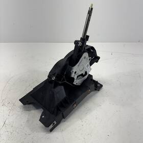 122160101 Chevrolet 2019-2021 Equinox Transmission Gear Shift Shifter Selector Lever Oem