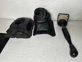 12549394 Chevrolet 98-03 Chevy S10 Gmc Sonoma 5 Speed Lower Manual Transmission Shifter Assembly