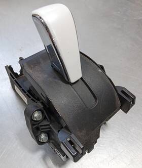 22800956 Chevrolet Volt 2012 Automatic Transmission Shifter Handle Assembly Knob