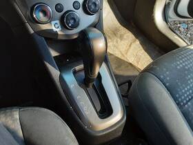 242.gm1h16 Chevrolet Shifter Sonic 2016 Transmission Shift 1193011