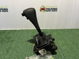 30025077 Chevrolet 99-04 Chevy Tracker At Automatic Transmission Floor Gear Shifter Assembly Oem