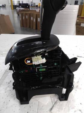 3071704 Chevrolet Used Automatic Transmission Shift Lever Assembly Fits 2019 Trax Grad