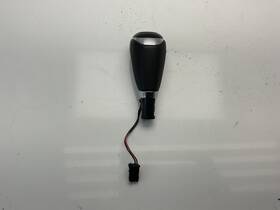 K1903151 Chevrolet 2018-2019 Equinox Automatic Transmission Selector Shifter Knob Oem