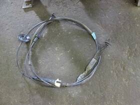 239.gm8d05 Chevrolet Truck 2005 Avalanche Shift Lever Linkage 5.3l Auto Transmission Cable 209487