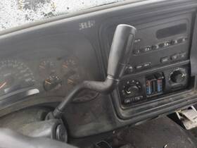 242.gm8m05 Chevrolet Truck Silvrdo15 2005 Transmission Shift 4113920