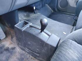 242.gm8m13 Chevrolet Truck Silvrdo15 2013 Transmission Shift 8483416