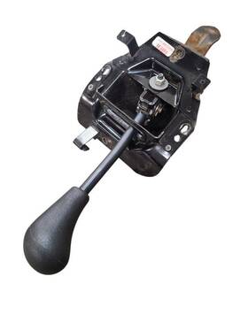242.gm8n04 Chevrolet Truck Silvrdo25 2004 Transmission Shift 660494