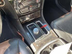 242.ch1u19 Chrysler 300 2019 Transmission Shift 8148084