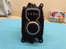 P56054430ae Chrysler Dodge Durango 16 17 Automatic Transmission Gear Shifter Shift Selector Knob