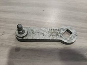 12551458 Corvette 97-05 C5 C6 Automatic Transmission Range Selector Lever 8553-21