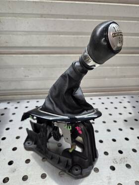 04670653ab Dodge 2013-2016 Dart 6spd Manual Shifter Assembly Floor Oem