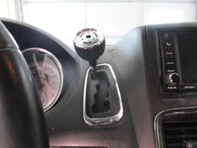 Dodge 1183465 Used Automatic Transmission Shift Lever Assembly Fits 2016 Caravan Grade