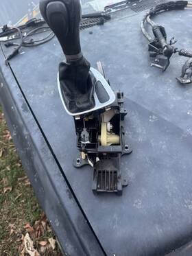 68157603ab Dodge 2013-2016 Dart Automatic Transmission Gear Shifter W / Bezel And Knob Oem