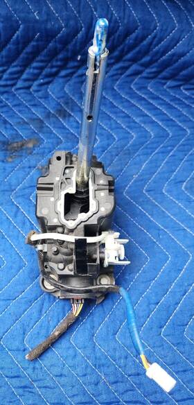 68428791ad Dodge 2018 2019 Durango Automatic Transmission Gear Shift Shifter Lever Oem