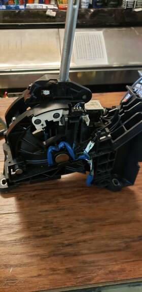 0000015021 Ford Automatic Transmission Gear Shifter Assembly Fits 2012 Focus 15021