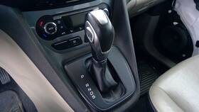 242.fd1115 Ford Transcnct 2015 Transmission Shift 1709122