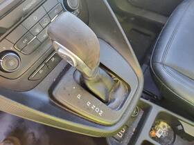 242.fd1219 Ford Transcnct 2019 Transmission Shift 8076882