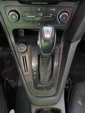 242.fd1f16 Ford Focus 2016 Transmission Shift 3681314