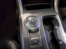 242.fd1k19 Ford Fusion 2019 Transmission Shift 3737275