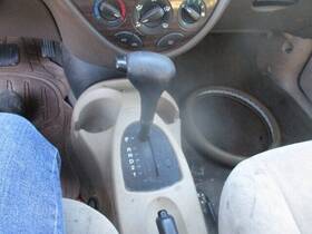 2604425 Ford Used Automatic Transmission Shift Lever Assembly Fits 2000 Focus Grade A