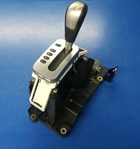 5g1p-7k004-bzw Ford 2005-2007 Five Hundred 500 3.0l A/t Gear Shifter Lever Assembly Oem