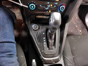 6100786 Ford Used Automatic Transmission Shift Lever Assembly Fits 2015 Focus Grade A