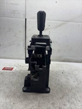 7k004ba36a6 Ford 2010 Escape Automatic Gear Selector Floor Shifter Assembly