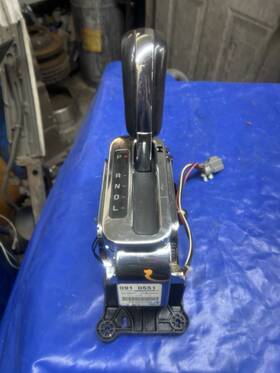 8t4p-7k004-cb Ford 2007-2010 Edge A/t Floor Shift Gear Selector Oem 08 09