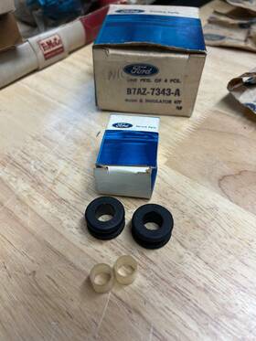 B7az-7343-a Ford Nos Truck Shifter Column Bushings 57-60 F100/350 57-58 Pass Usa 61-64 F100/