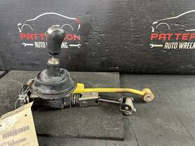 Br3z7210b Ford 11-14 Mustang 3.7l 6 Speed Manual Transmission Shifter With Linkage