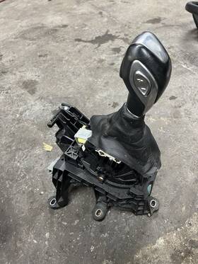 Bv6z7210mc Ford 2012 - 2014 Focus Gear Shifter Selector Automatic Oem