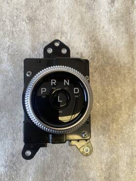 Nj8p-7p155-ae Ford Mustang Mach-e 2021-2024 Oem Automatic Transmission Gear Shifter Selector