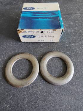 Tgaa-7228-a Ford Tgaa7228a Nos Oem Transmission Gearshift Lever Spring Seat Pair