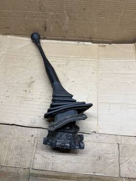 242.fd8788 Ford Truck 1988-1997 F250 F350 Zf5 5 Speed Manual Transmission Shifter And Tower Oem
