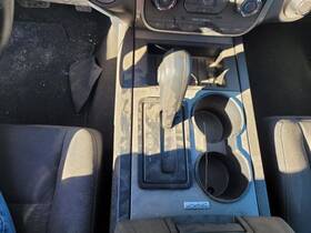242.fd8e17 Ford Truck Expediton 2017 Transmission Shift 1231066