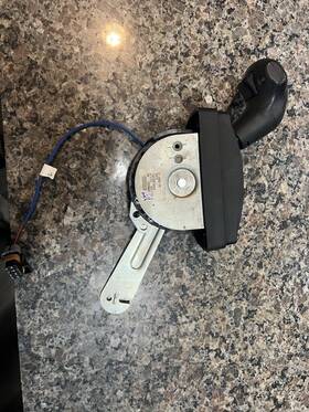 07-24505-001 Freightliner 2021 M2 Transmission Shifter