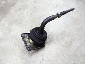 13-52-598-086 General Motors Oem T5 Shifter Assembly Chevy S10 Blazer Gmc S15 5 Speed Manual T-5 Borg Warner