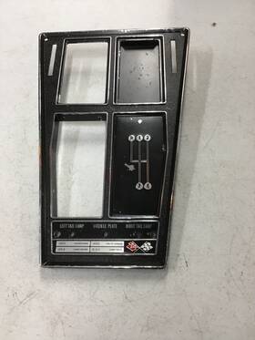 3963148 General Motors Corvette 1970-1971 4 Speed Shifter Bezel Without A/c